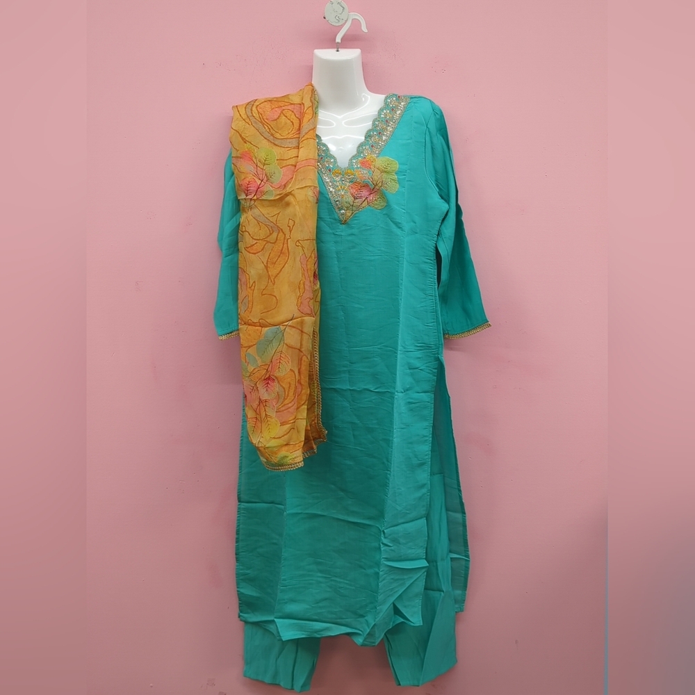 Women's Cotton Kashmiri Salwar kameez Co-Ord With Floral Print Dupatta Large